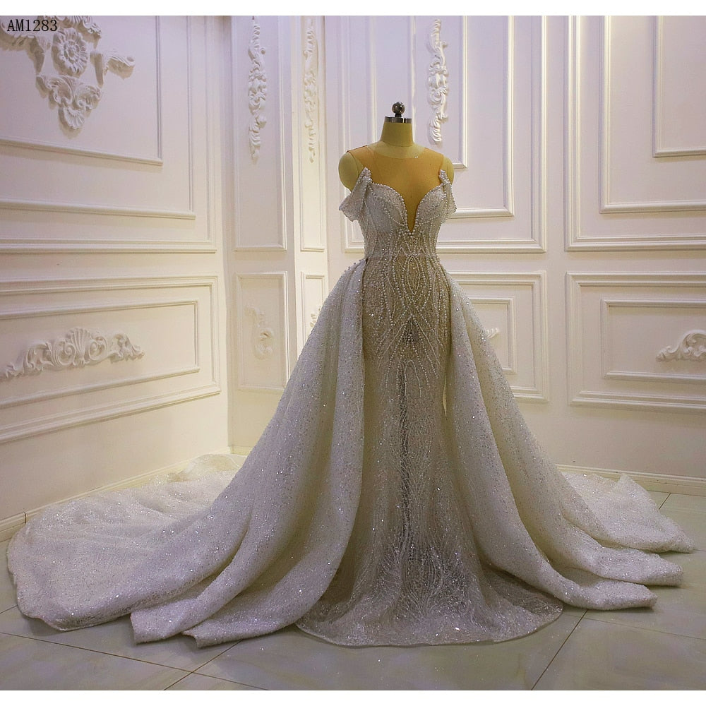 CY Lace Applique Bridal Jumpsuit with Detachable Train Halter Wedding  Jumpsuit Dress Ivory : : Clothing, Shoes & Accessories