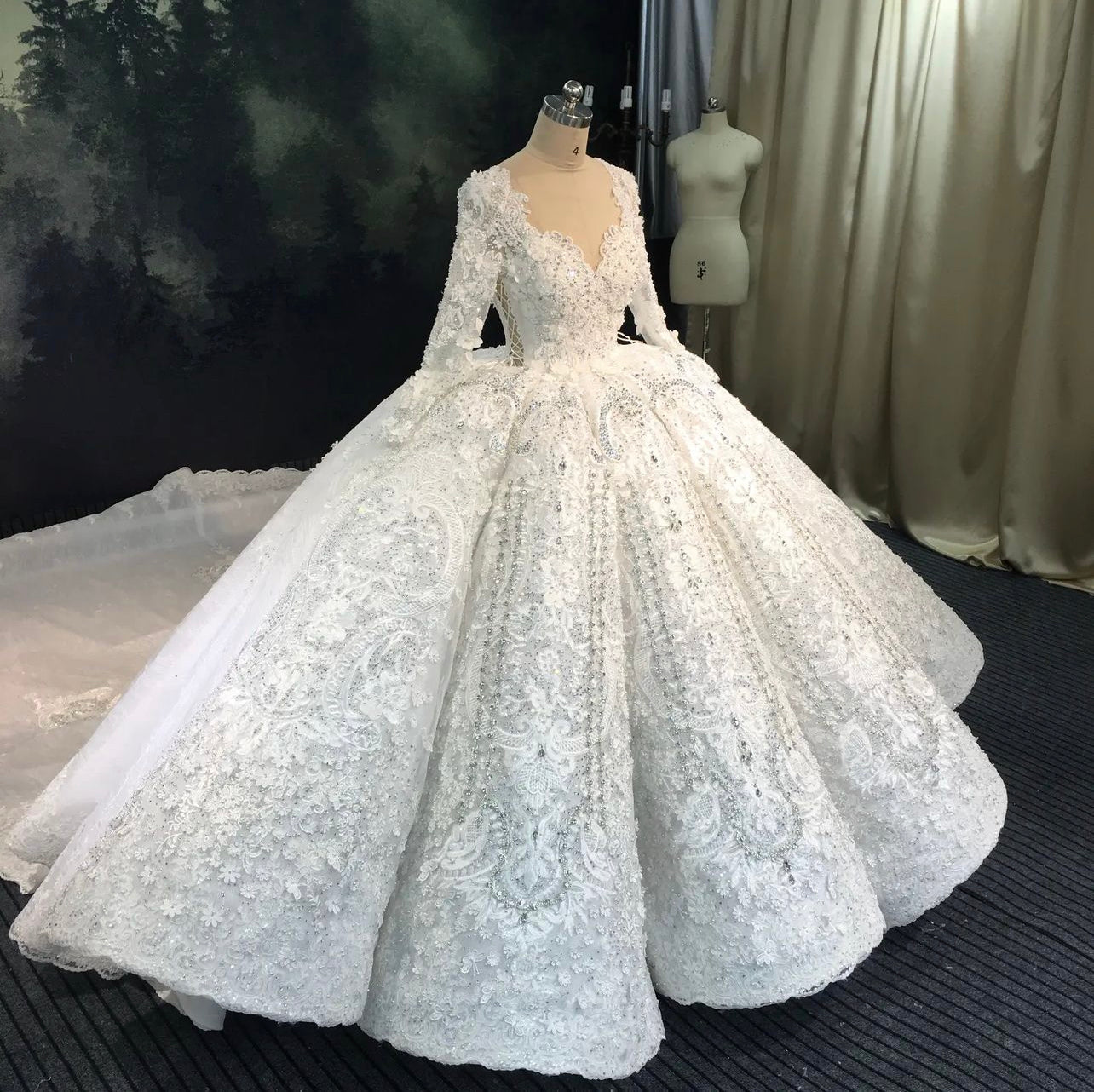 AM285 Long Sleeve Crystal 3D Flowers Royal Luxury Wedding Dress