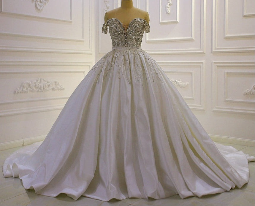 AM1024 Luxury Off Shoulder Crystal Beading 2 in 1 Wedding Dress