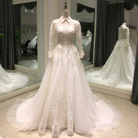 Luxury Appliques Long Sleeve Beaded A-Line Wedding Dress Romantic High Neck buttons Vintage Bride Gown Plus Size