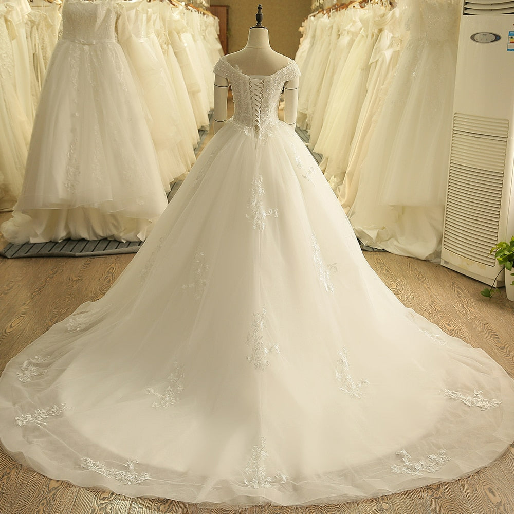 Vintage Off the Shoulder Wedding Dress Lace Up Back Applique Bridal Ball Gowns Affordable Wedding Dress