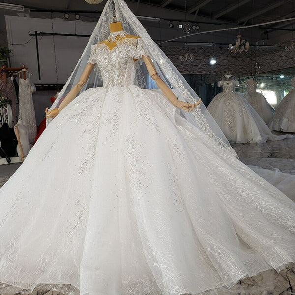 New Lace Plus Size Princesa Pearls Crystal Beading Wedding