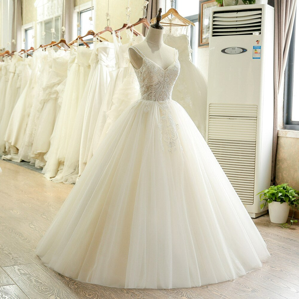 Vintage A-Line Tulle Lace Appliques Cheap Wedding Dress Aiso Bridal