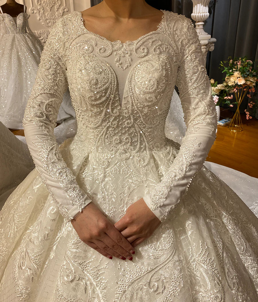 Ivory Lace Applique Hand Crafted Hand Beaded Custom Size Affordable Luxury High Quality Muslim Ball Gown Wedding Dress