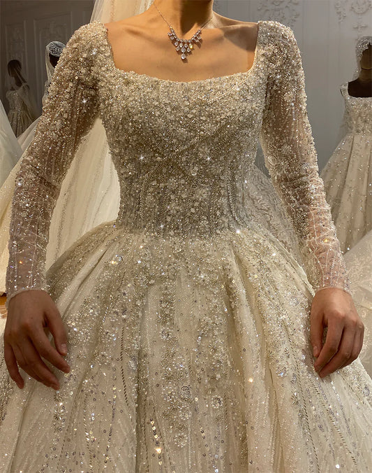 Glitter Ball Gown Handbeaded Crystal Applique Dubai Wedding Dress Modest Ball Gown Wedding Dress Affordable Luxury Designer Wedding Dress