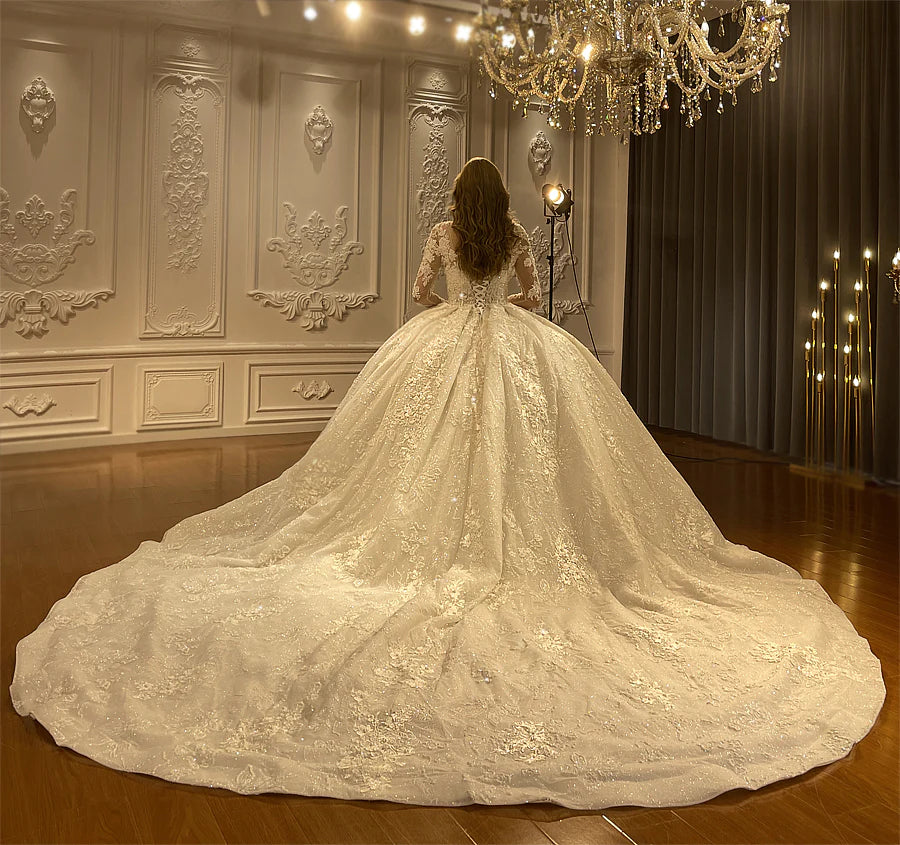 Puffy Princess Wedding Dress Ball Gown Modest Long Sleeve Lace Applique illusion Wedding Dress Custom Bespoke Wedding Dress