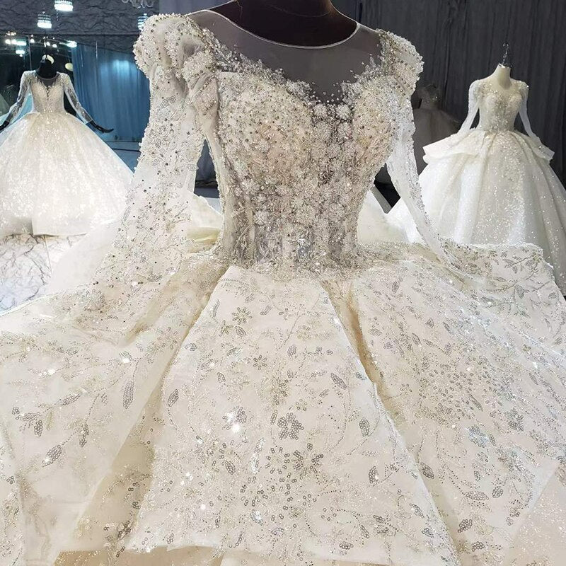 Long Sleeve Applique Ball Gowns V-Neck Lace Up Back wedding dress