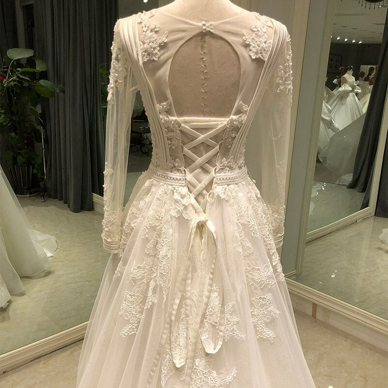 Gorgeous Appliques Long Sleeve A-Line Wedding Dress Charming Scoop Neck Belt Bridal Gown Vestido De Noiva