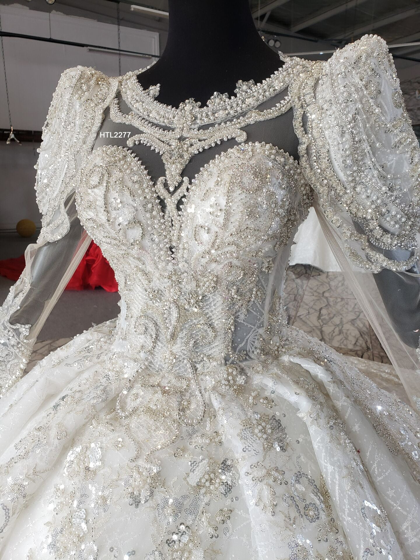  CY Lace Applique Bridal Jumpsuit With Detachable Train Halter  Wedding Jumpsuit Dress : Clothing, Shoes & Jewelry