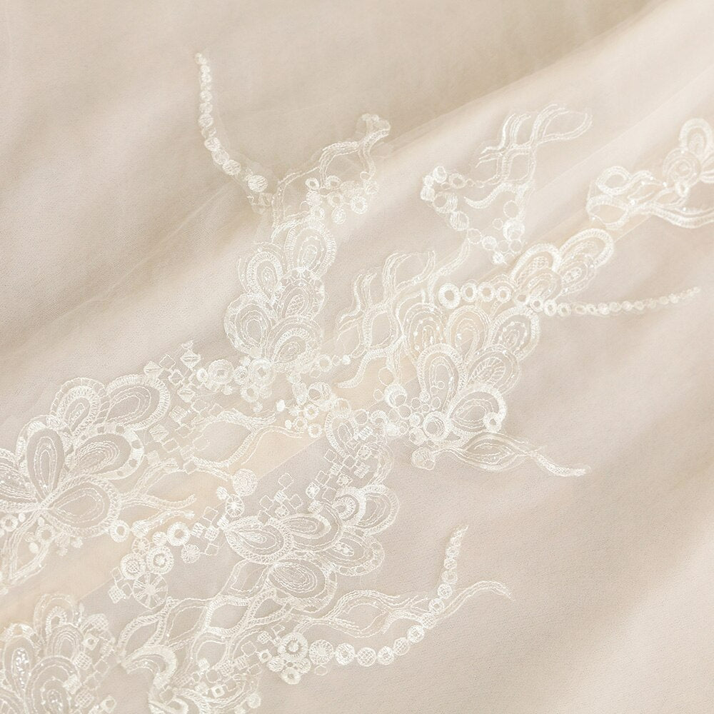 Luxury Backless Beads Off-Shoulder Lace Wedding Dress Affordable Custom Made Wedding Dress