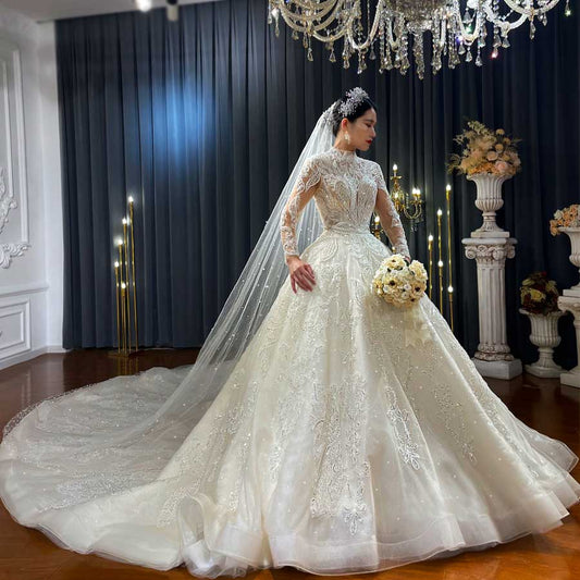 AM1084 Elegant Luxury Haute Couture Royal Train Custom Made Wedding Dress Aiso Bridal
