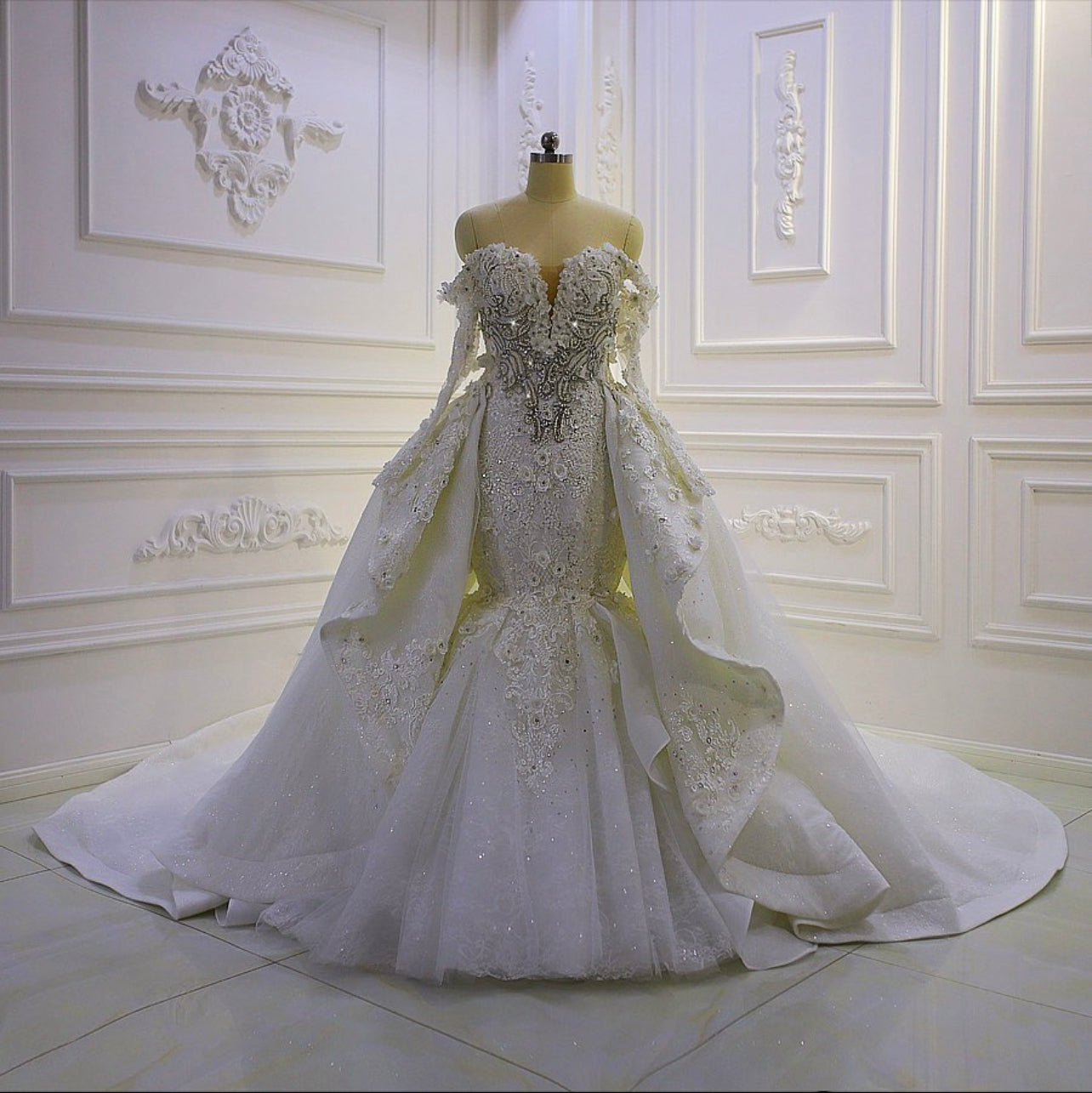 AM948 Luxury Off Shoulder Lace Applique 3D Flowers Detachable Skirt Wedding dress