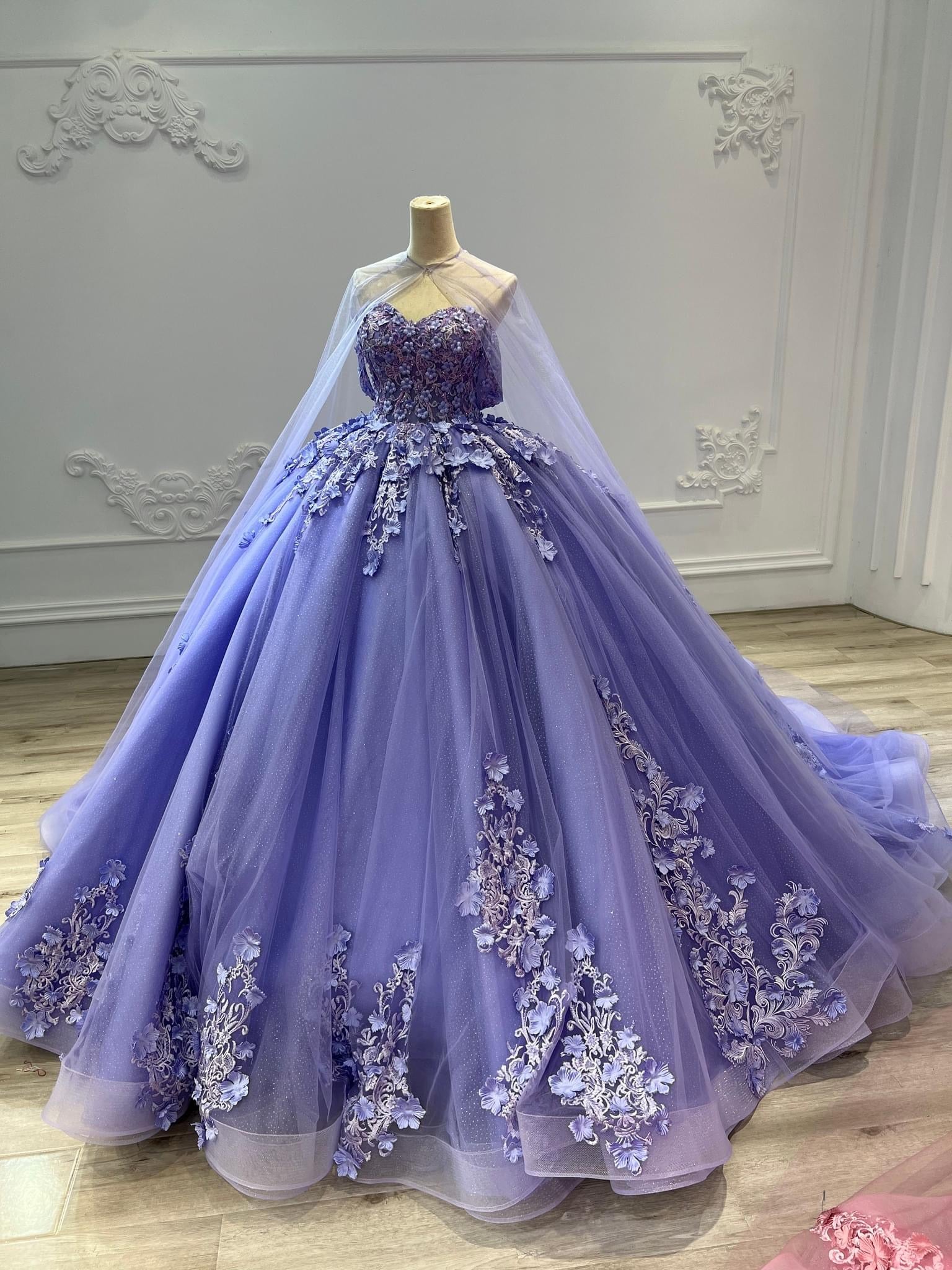 Buy Quinceanera Dresses Women's Sweetheart Tulle Ball Gown Evening Prom  Party Dresses Purple US22W at Amazon.in