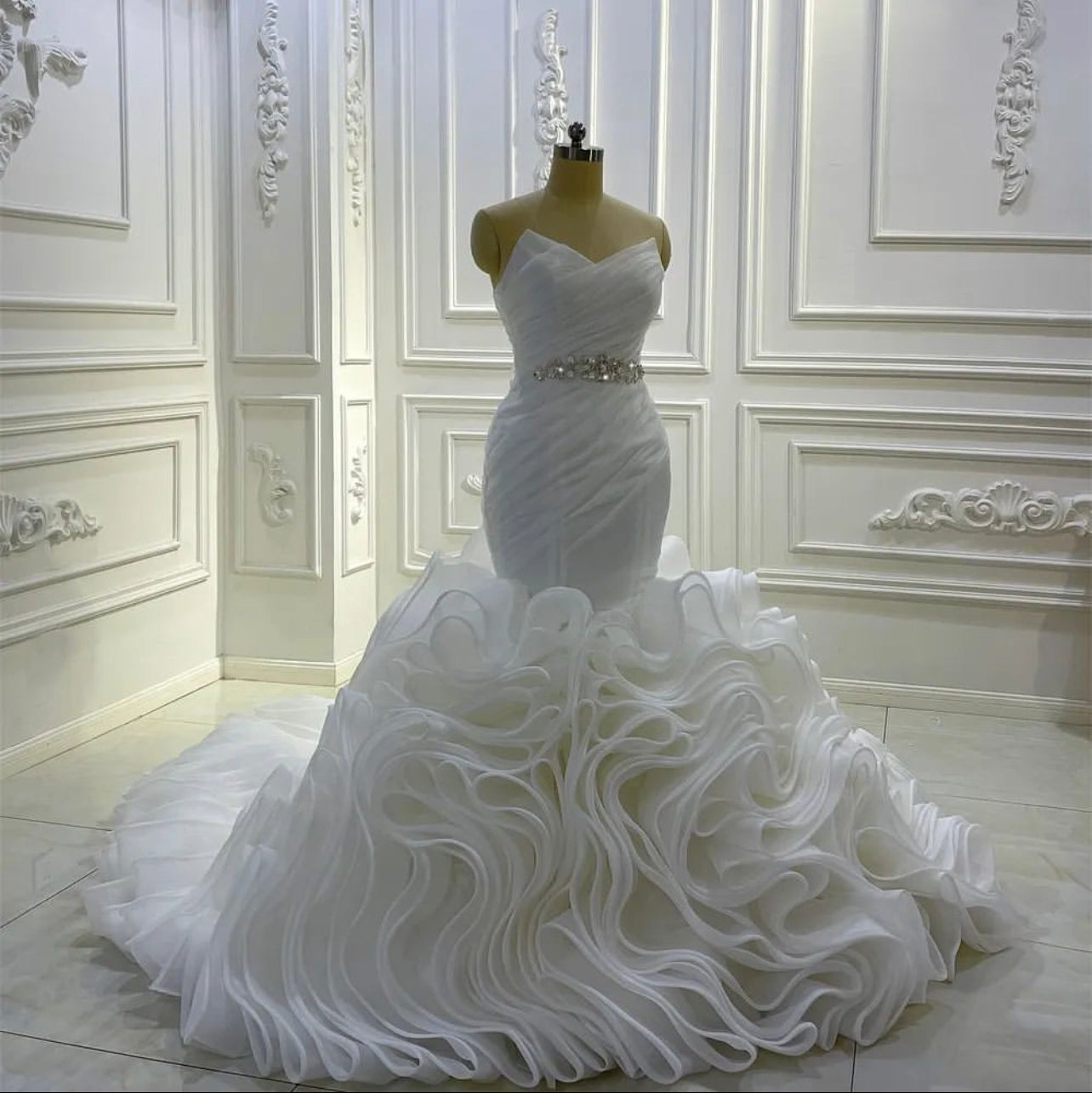 AM1204 Strapless Pleat Ruffle Luxury Mermaid Wedding Dress