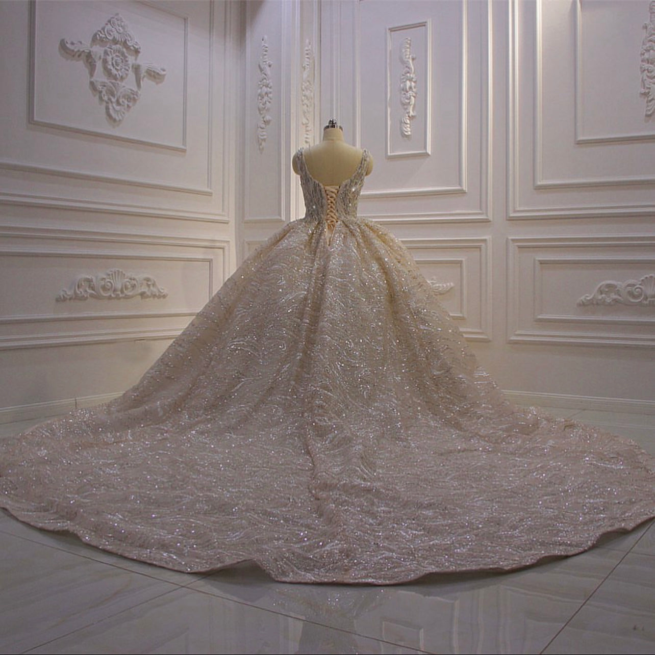 AM631 robe de soirée de mariage Straps Lace Applique Crystal Wedding dress Luxury